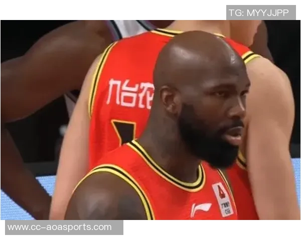 文班半场表现抢眼尽管失误增多依然贡献11分8板2帽