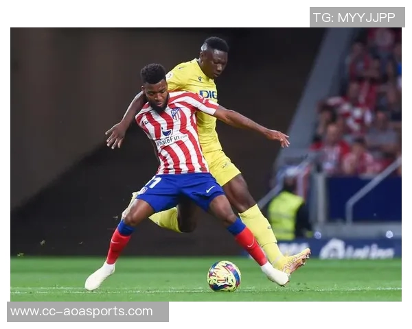 马竞一线队球员亲临体育城工地近距离了解建设进展情况