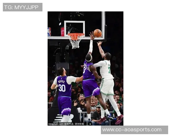 杰伦布朗全能表现助力球队胜利砍下35分5板5助1断展现领袖风范