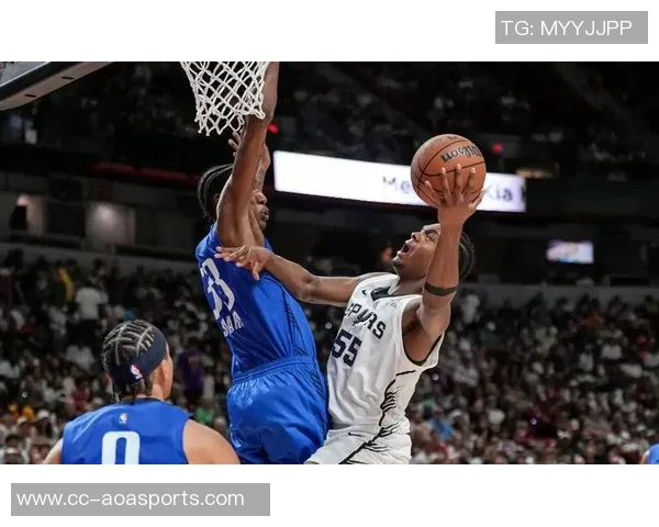 马刺新星哈珀首秀精彩表现半场高效9分2助正负值22引期待