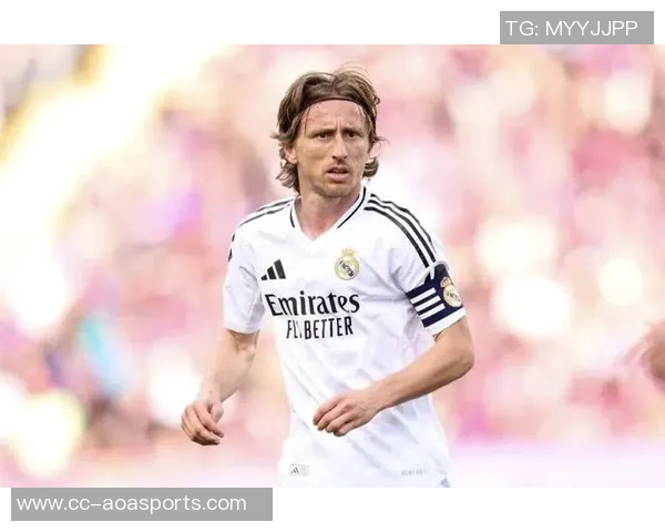 米兰计划激活续约选项续约莫德里奇至2027年