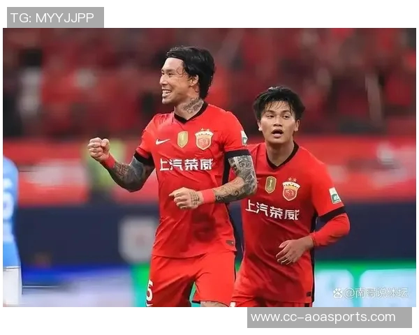 张琳芃门前惊险头球解围助海港化险为夷精彩瞬间回顾