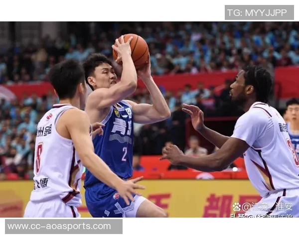 杨瀚森对决对方替补中锋期待展现实力助力球队取胜