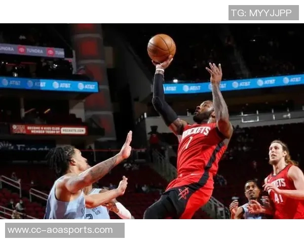 虎头蛇尾表现令人失望三节狂砍33分末节哑火仅得0分